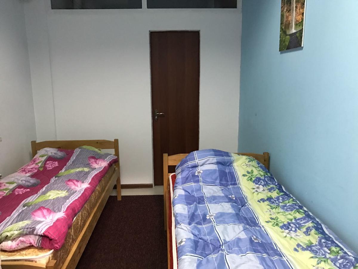 Amigo Hostel Алма Ата Екстериор снимка